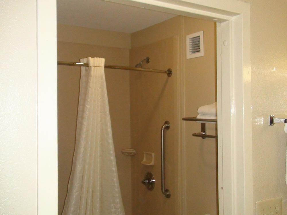 Econo Lodge Οκλαχόμα Εξωτερικό φωτογραφία