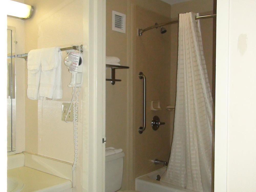 Econo Lodge Οκλαχόμα Εξωτερικό φωτογραφία